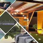 Levendula Apartmanhaz アパート Gyomaendrőd