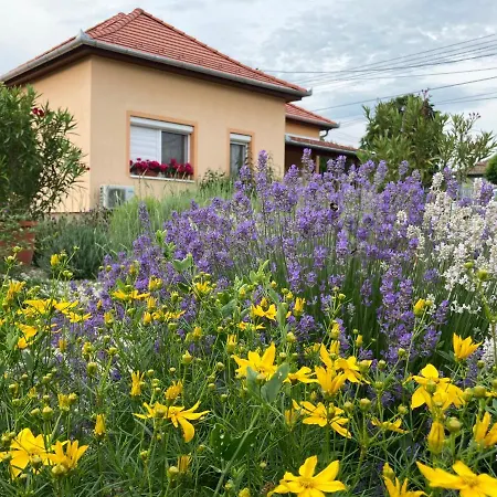 Levendula Apartmanhaz Apartment *
